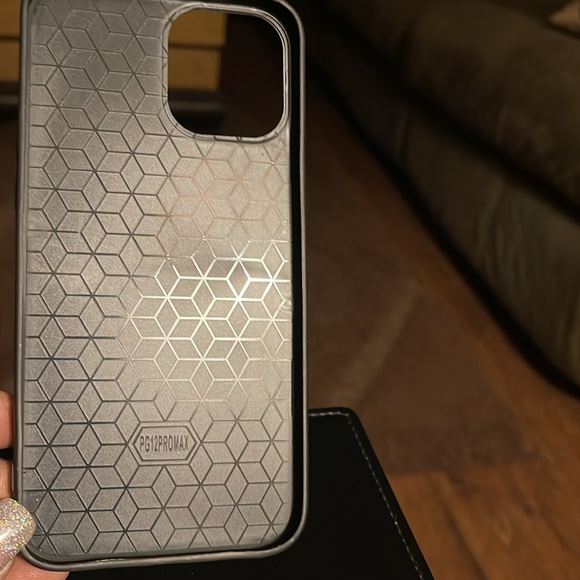 Stars and Stripes! iPhone case for 12 Pro Max and others has round edges. - Picture 2 of 3